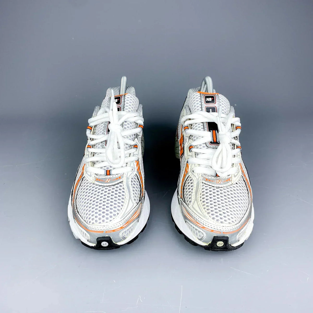 Chaussures New Balance 740 ORANGE – Luxery Shop