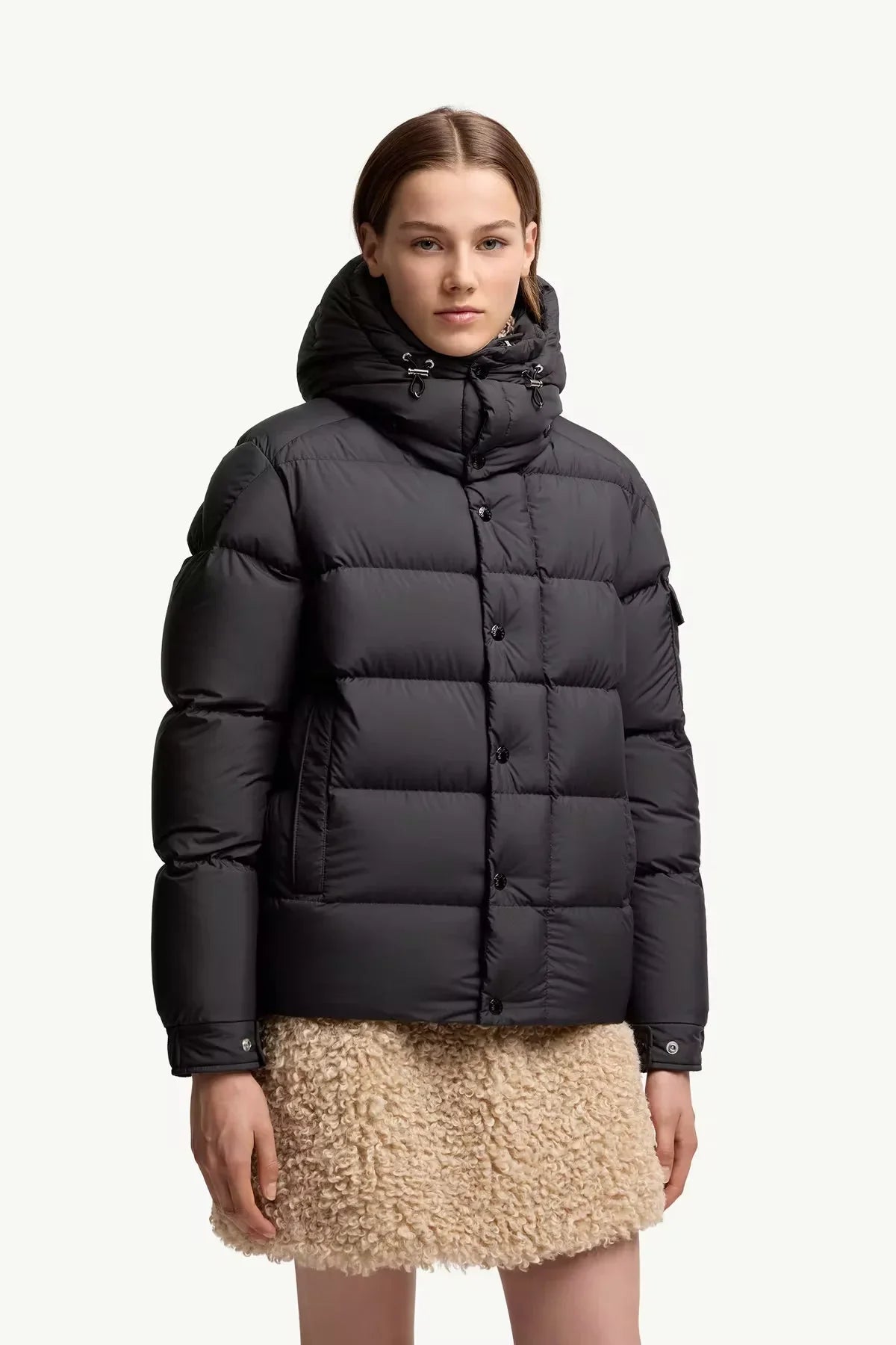 Doudoune courte à capuche Moncler Maya 70 – photo 7