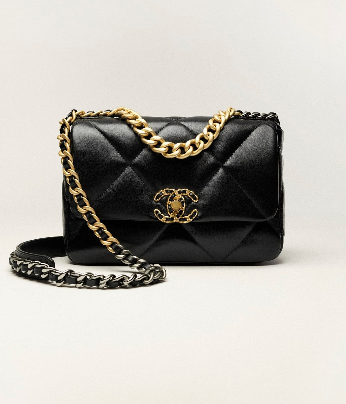 SAC CHANEL 19 — image 1