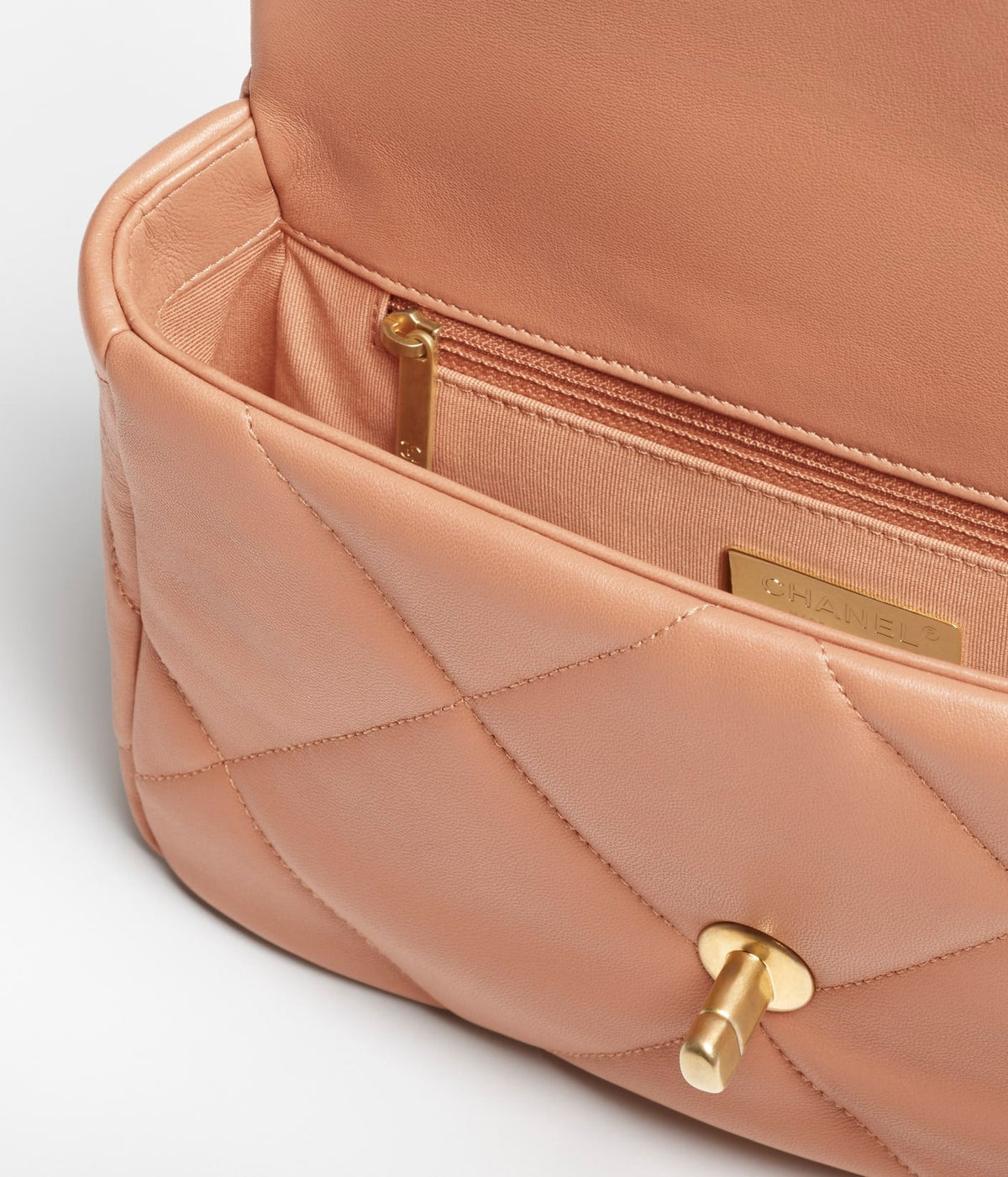 SAC CHANEL 19 — image 2