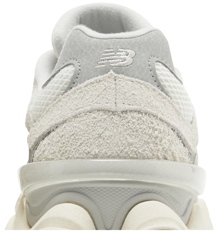Chaussures New Balance 9060  Sea Salt – Luxery Shop