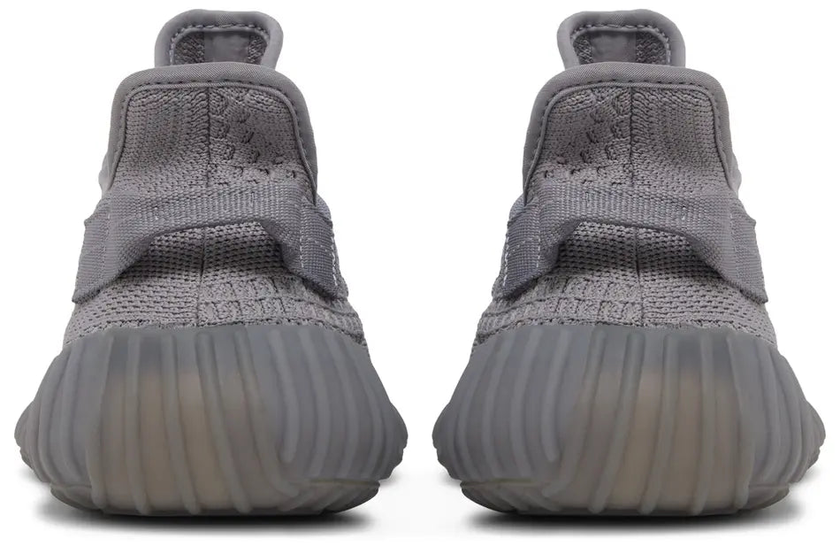 Yeezy Boost 350 V2 Grey - image 4