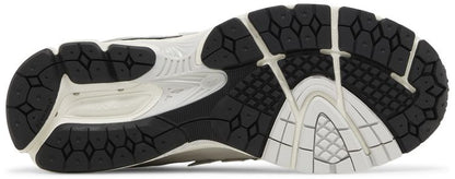 Chaussures New Balance 1906R 'Silver Metallic Cream' – Luxery Shop