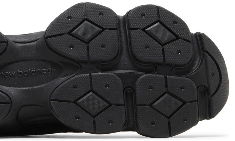 Chaussures New Balance 9060 Triple Black – Luxery Shop