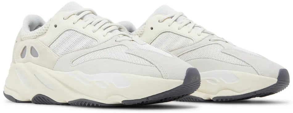 Yeezy Boost 700 Analog - image 5