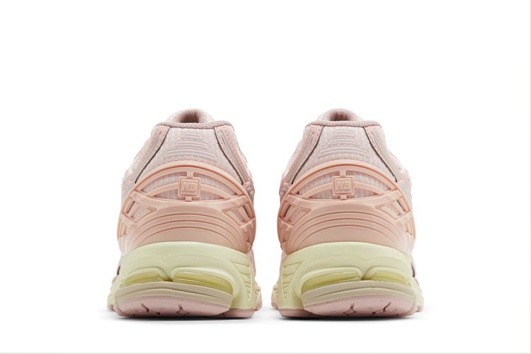 Chaussures New Balance 1906U 'Lunar New Year - Shell Pink' – Luxery Shop