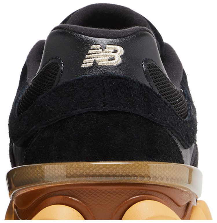 Chaussures New Balance 9060 Black Royal Gum – Luxery Shop
