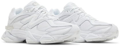 Chaussures New Balance 9060 Triple White – Luxery Shop