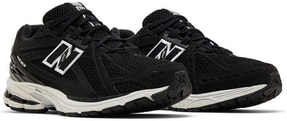Chaussures New Balance 1906R Black White – Luxery Shop
