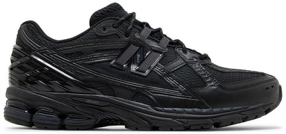 Chaussures New Balance 1906U Triple Black – Luxery Shop