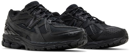 Chaussures New Balance 1906U Triple Black – Luxery Shop