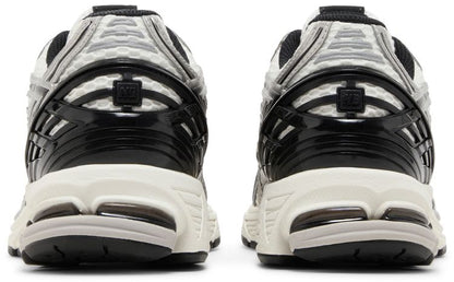 Chaussures New Balance 1906R Silver Metallic Black – Luxery Shop