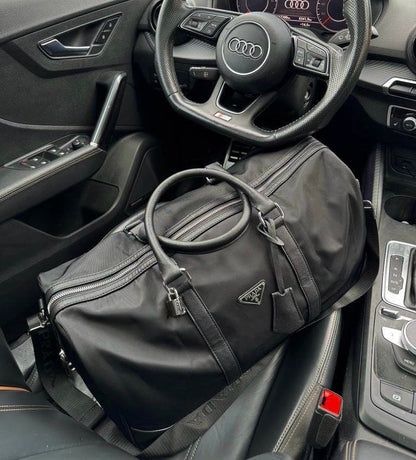 Sac de voyage Prada — image 1