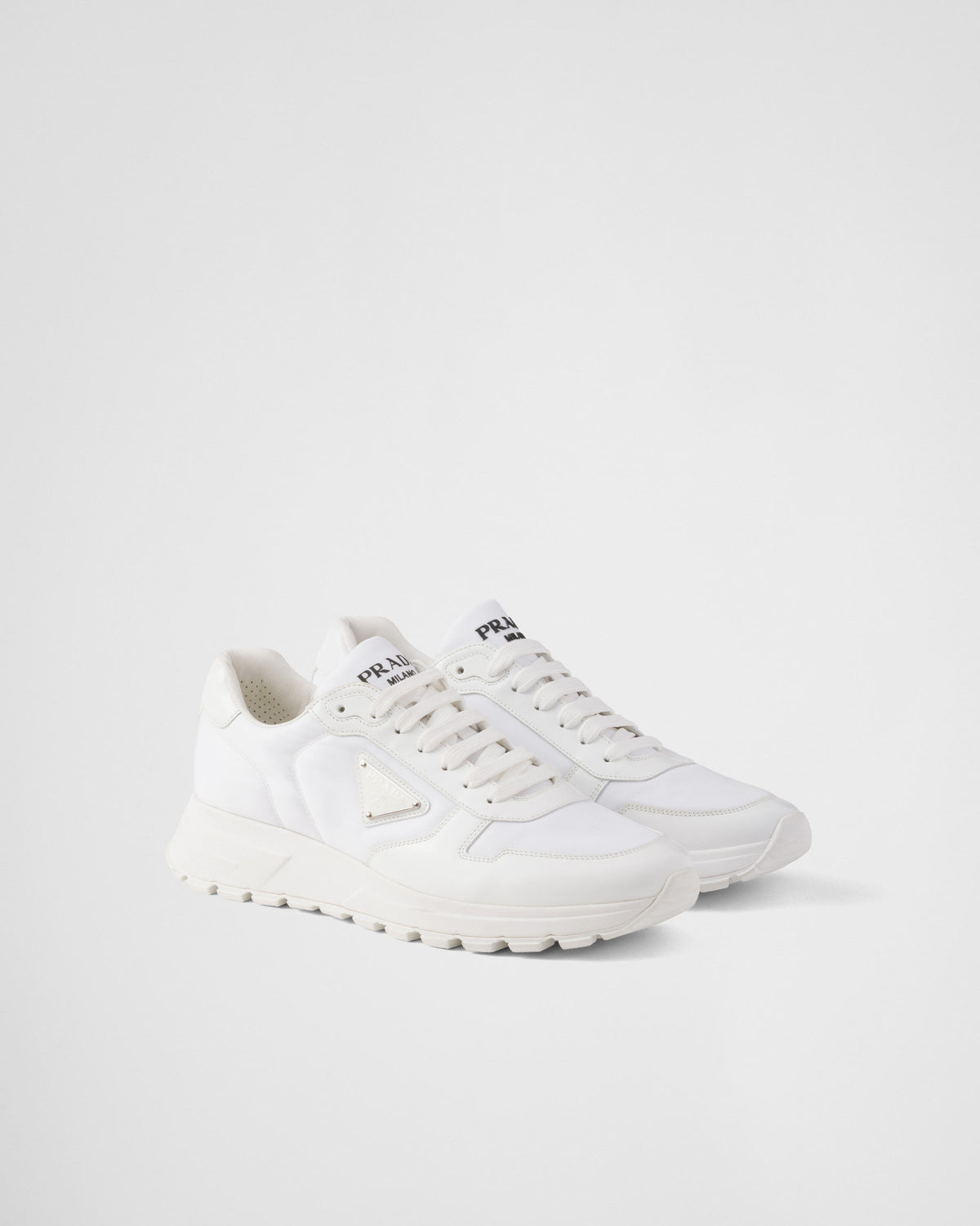 Basket Prada Blanc en cuir brossé - basket Prada
