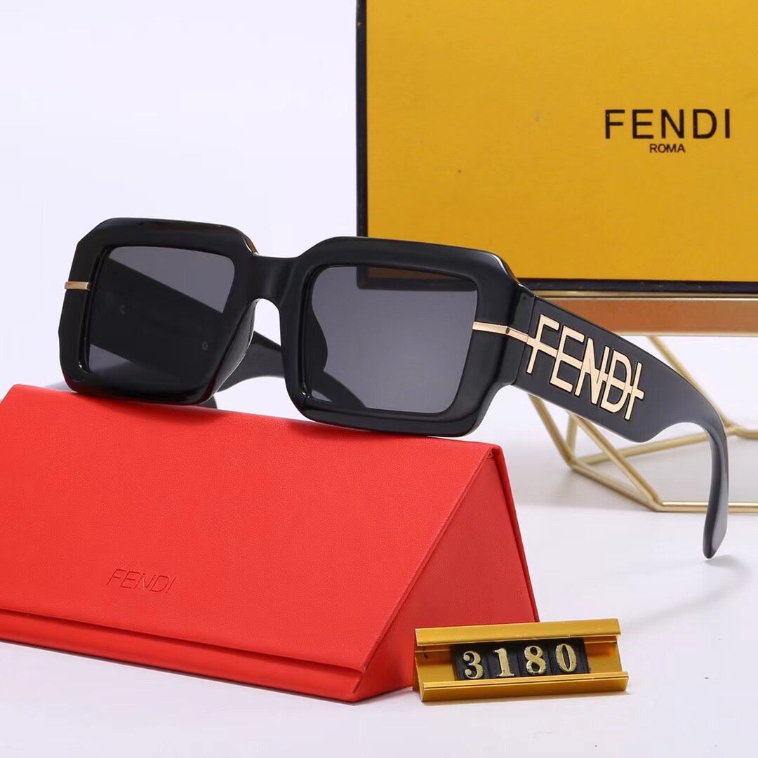 Lunettes de soleil — image 1
