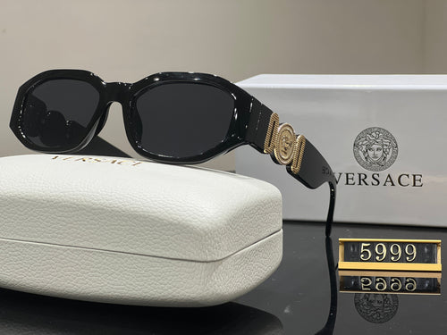 Lunettes de soleil — image 1