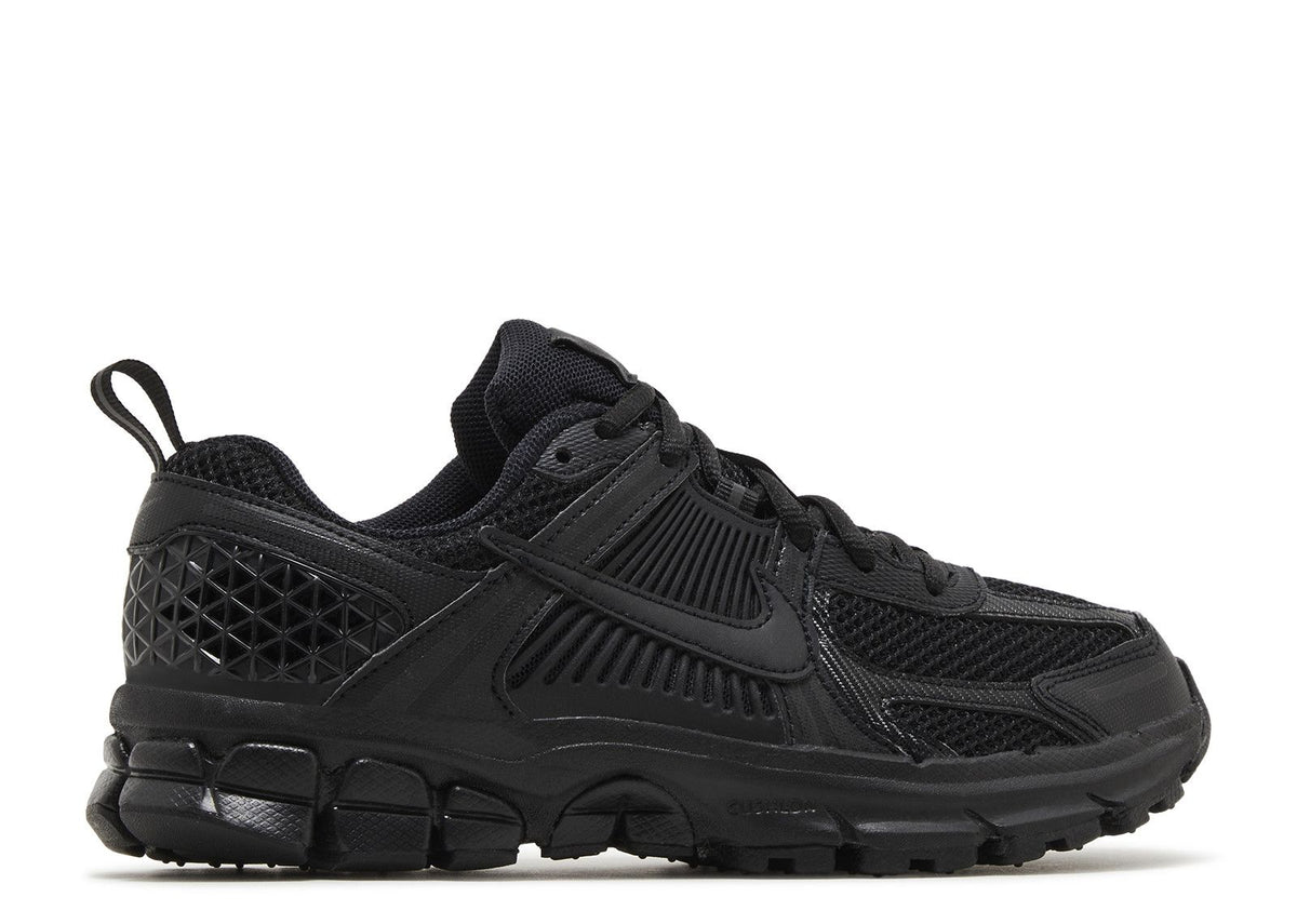 Nike Vomero 5 Triple Black — image du produit