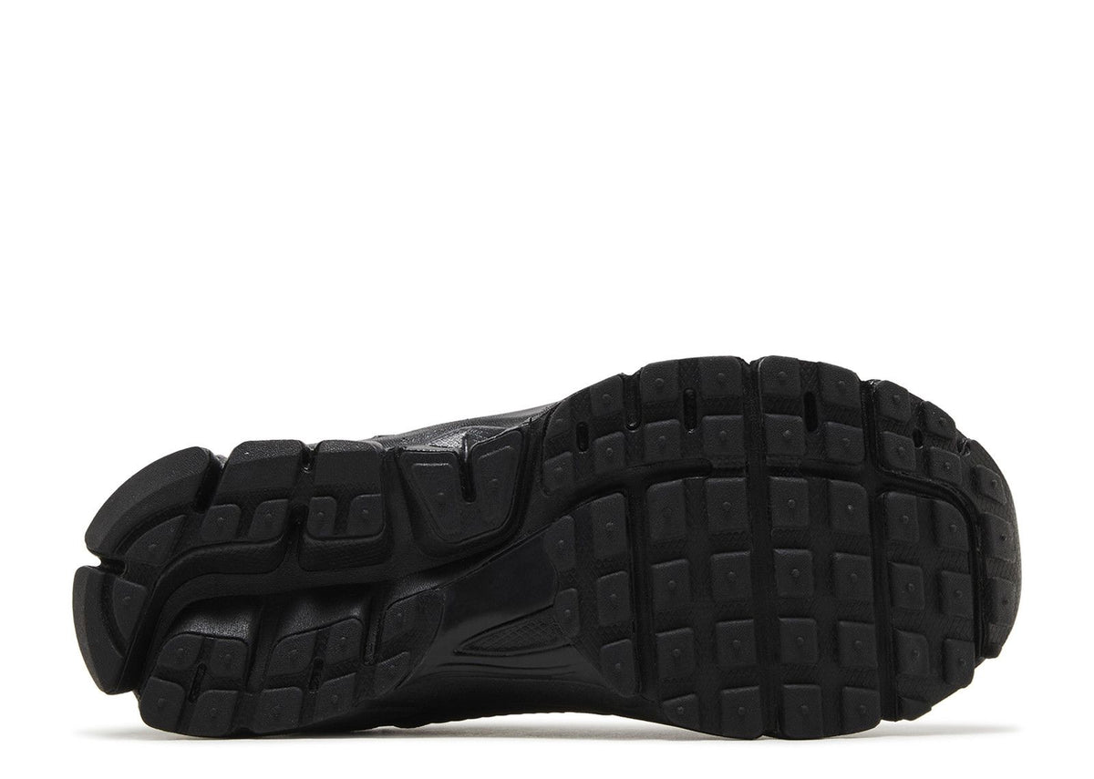 Nike Vomero 5 Triple Black — image du produit