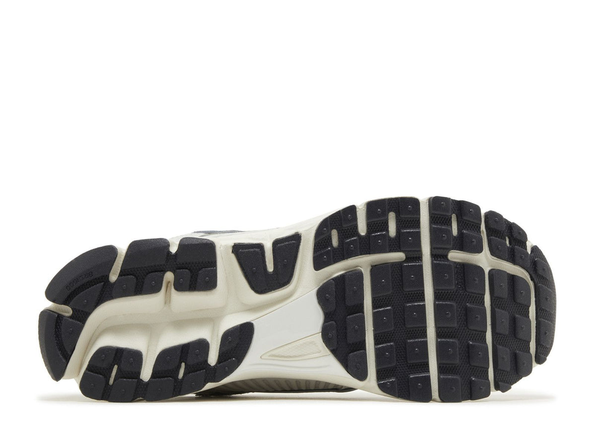 Nike Zoom Vomero 5 Chrome — image du produit