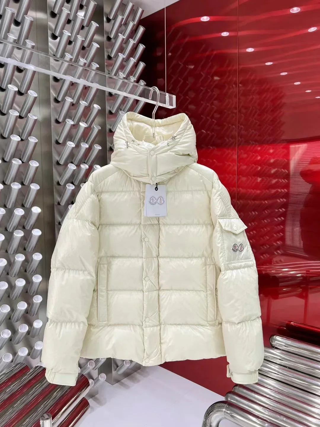 Moncler Maya 70e anniversaire édition spéciale Blanc – photo 1