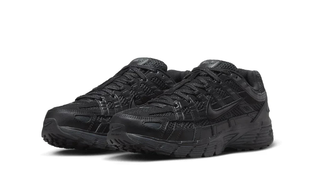 Nike P6000 Triple Black — image du produit