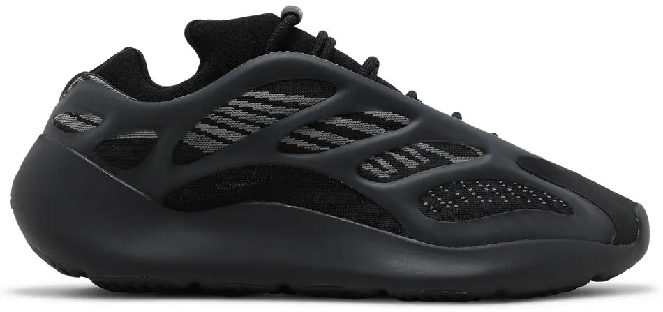 Yeezy 700 V3 Noir - image 1