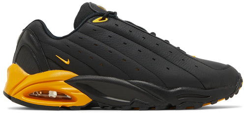 Nike x Nocta Hot Step Air Terra Black University Gold — image du produit