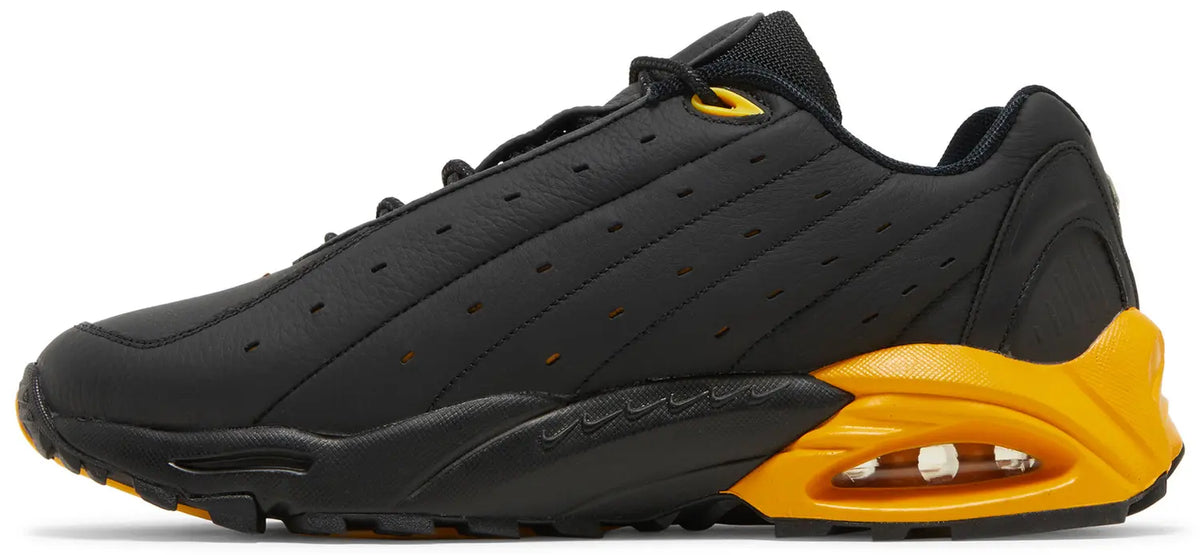 Nike x Nocta Hot Step Air Terra Black University Gold — image du produit