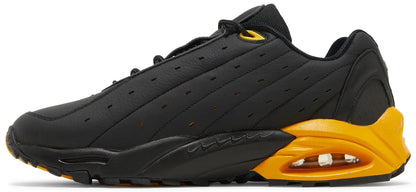 Nike x Nocta Hot Step Air Terra Black University Gold — image du produit
