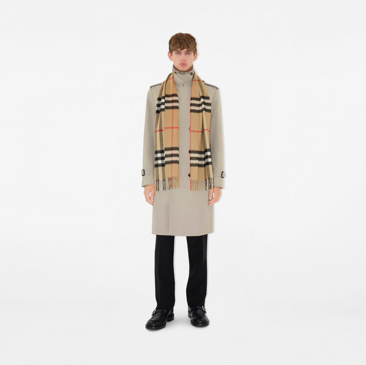 Echarpe en cachemire Burberry — image 4