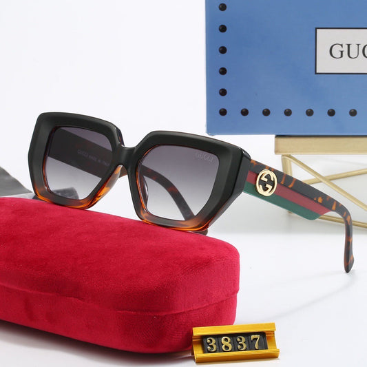 Lunettes de soleil — image 1