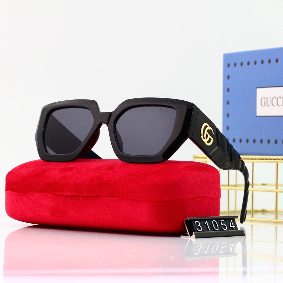 Lunettes de soleil — image 1