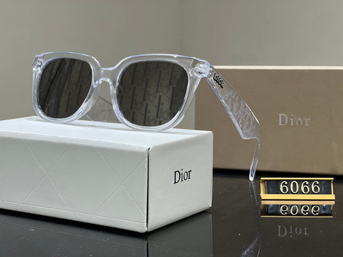 Lunettes de soleil — image 1