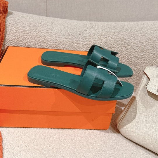 Hermes - Claquettes Vert Bouteille — image 5