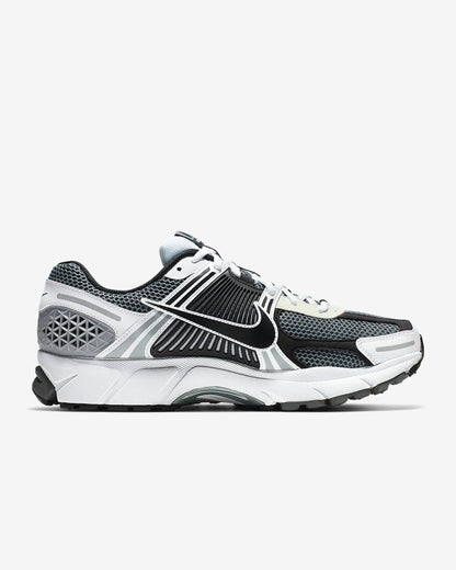 Nike Zoom Vomero 5 SE SP Dark Grey — image du produit