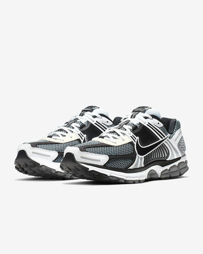 Nike Zoom Vomero 5 SE SP Dark Grey — image du produit