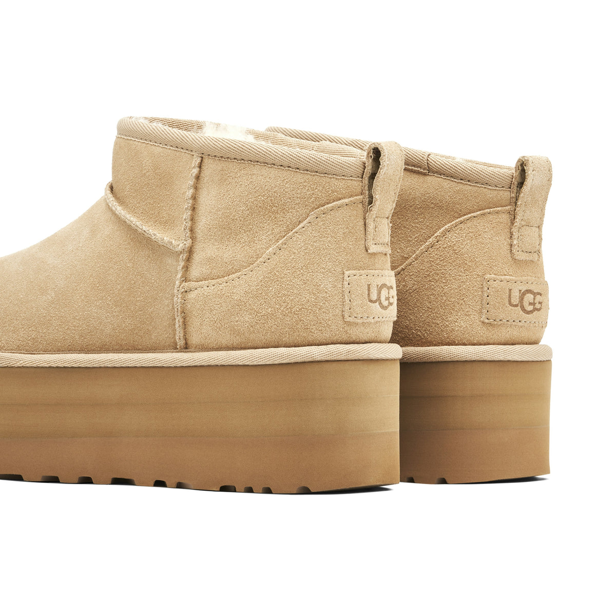 UGG - Classic Ultra Mini Platform Boot Sand Femme
