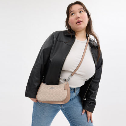 Coach Sac épaule Teri Toile - Sable — image 8