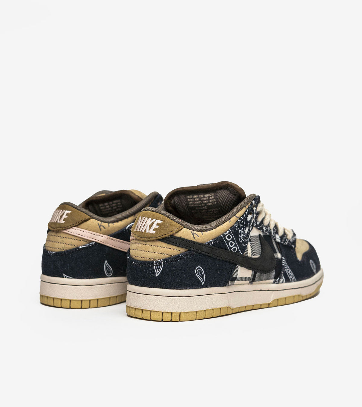 NIKE SB DUNK LOW TRAVIS SCOTT — image du produit