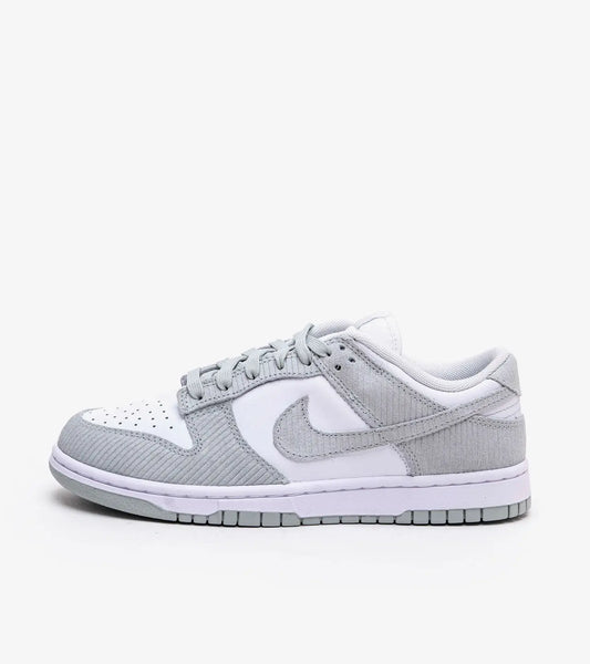 Nike Dunk Low Light Silver Corduroy (Women's) — image du produit