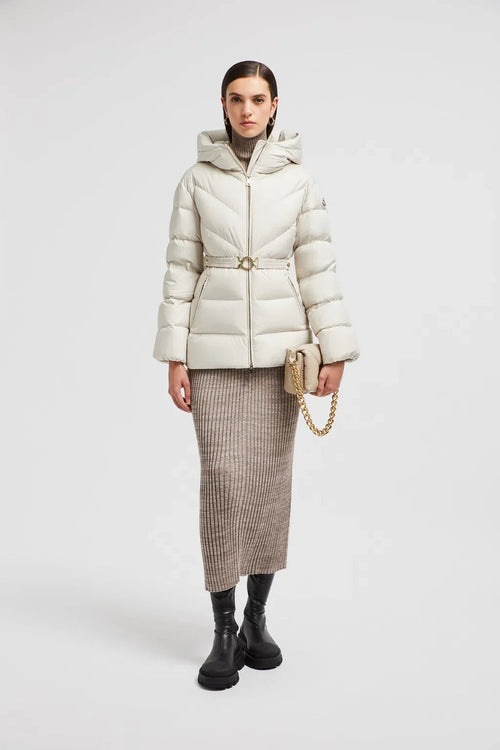 Doudoune courte Brosse à capuche et matelassage diagonal Moncler Blanc – photo 1