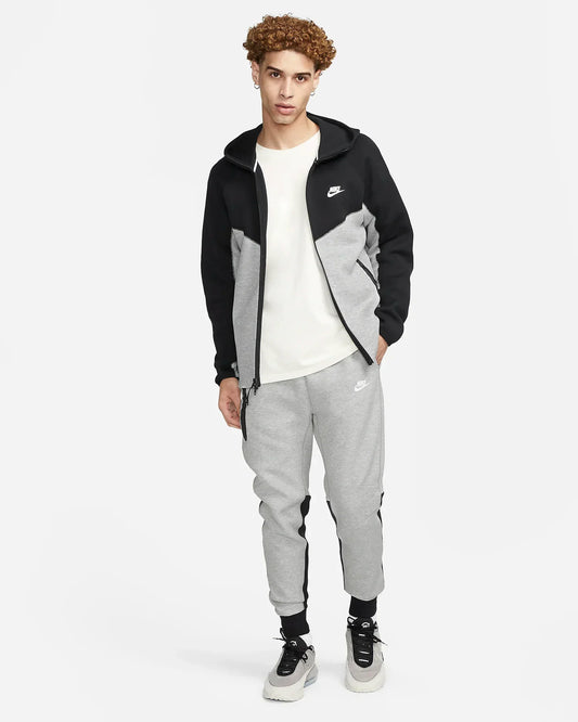 Nike Tech Fleece Tracksuit Grey/Black S23 — image 1