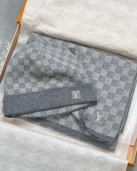 Coffret Bonnet & Écharpe Louis Vuitton Gris — image 1