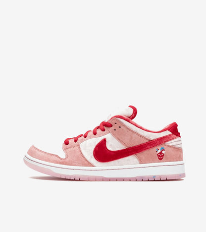 Nike SB Dunk Low StrangeLove Skateboards (Regular Box) — image du produit