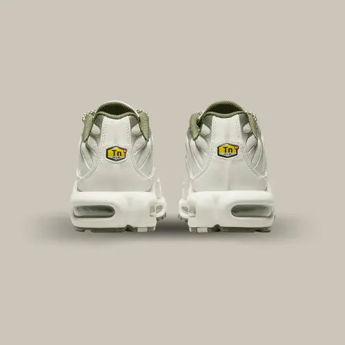 Nike Air Max Plus Light Bone — image du produit