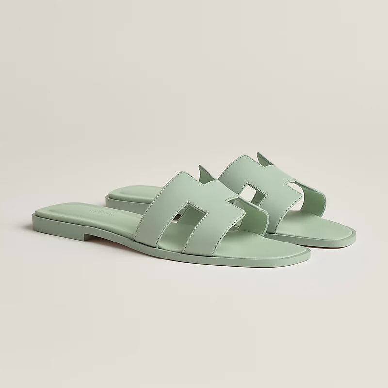 Hermes - Claquettes Vert d'eau — image 1